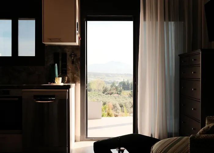 Aelia Horizon - Corinthia * Xilokeriza